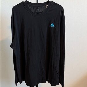 🌿 Adidas Men's Long Sleeve Tee in Black with Blue Logo